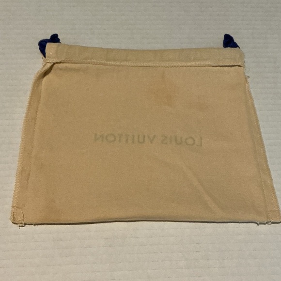 Authentic Louis Vuitton Cream empty bag with Blue Accents - Picture 6 of 7